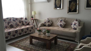 100m2 apartment, central location, free parking